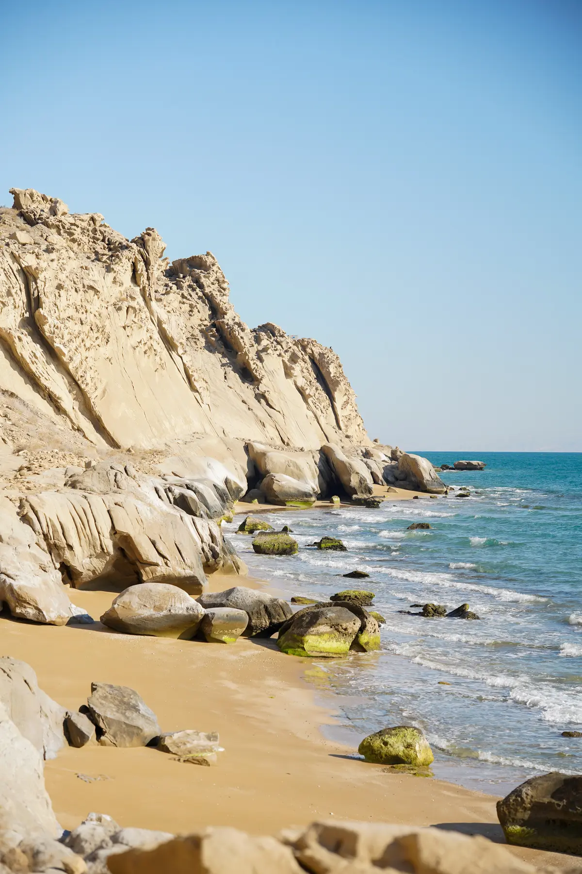ساحل گردنه عشاق در استان هرمزگان